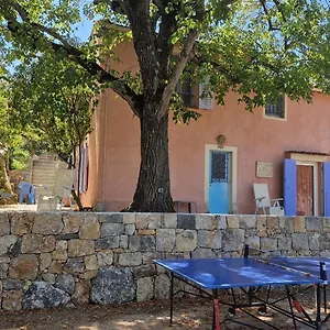  Hébergement de vacances Les Amandiers France